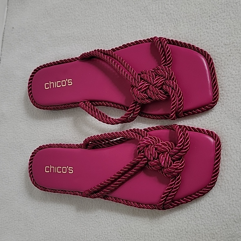 Chico's Women's Botanic Berry W/ Knotted Accent Flip Flops, 9 1/2 NEW